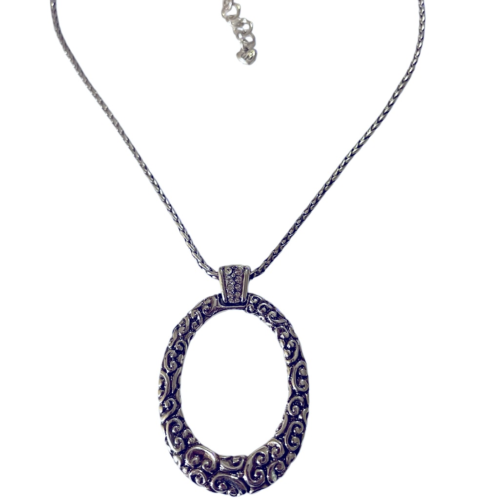 Brighton Pendant Necklace Large Oval Scrolled Silver Plated Reversible Retired 25$